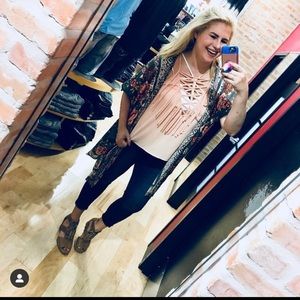 XL THE BUCKLE SALMON TOP